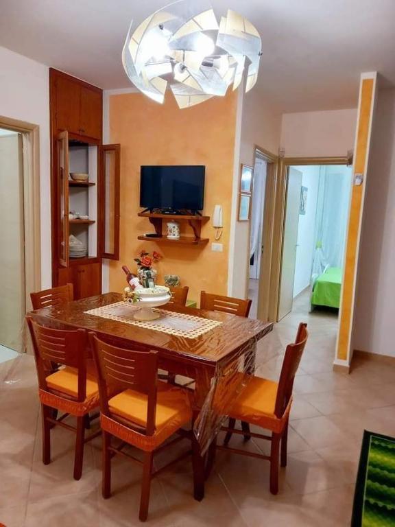 TV a/nebo společenská místnost v ubytování VILLA ANNA