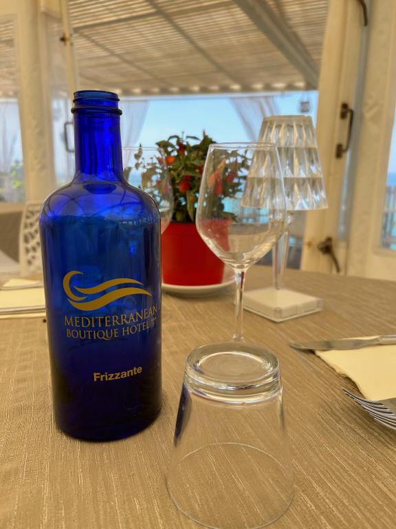 Nápoje v ubytování Mediterranean Boutique Hotel