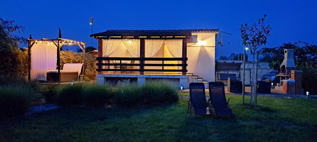 Zahrada ubytování Holiday Home Ulika