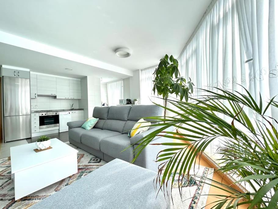 Fotografia z galérie ubytovania Apartamento peatonal, Lujosamente acogedor v destinácii Boiro