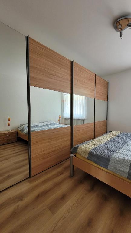 Postel nebo postele na pokoji v ubytování Ferienwohnung an der Prodalp Talstation