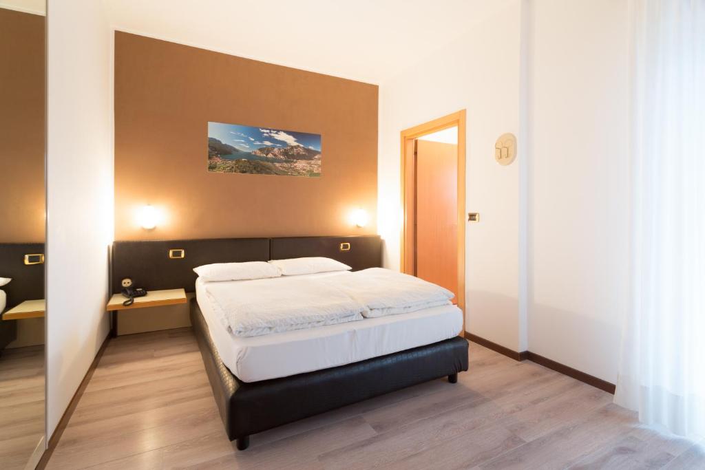 Hotel Rudy - Comfort Double Room With Balcony