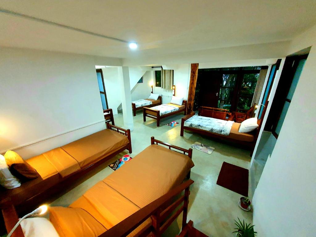 Ella Country House - Dormitorio Mixto De 4 Camas