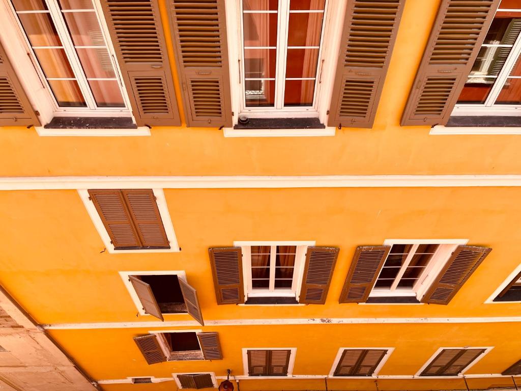 Budova, v ktorej sa apartmán nachádza