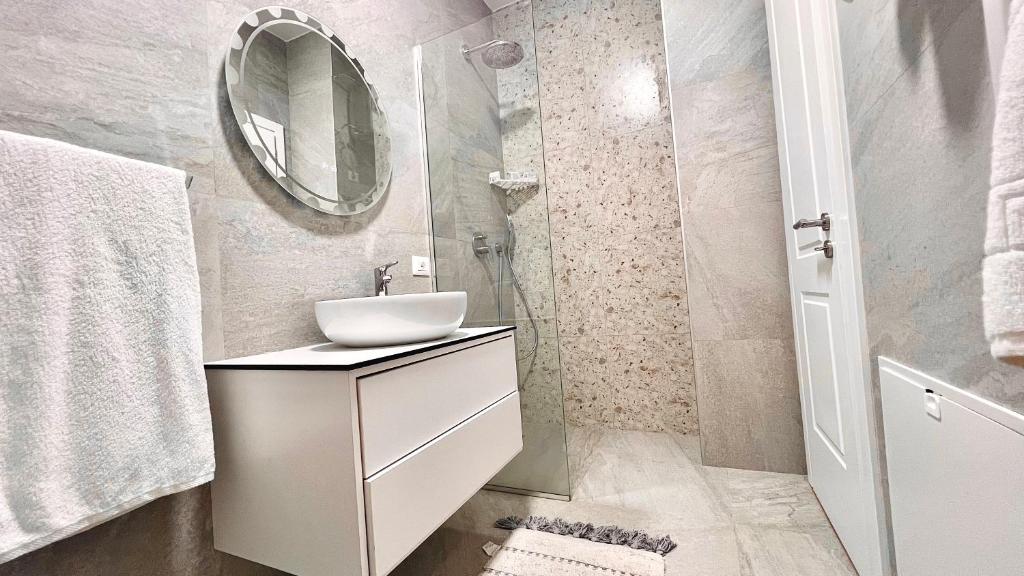 Zeus Tirana Suite - Image 3