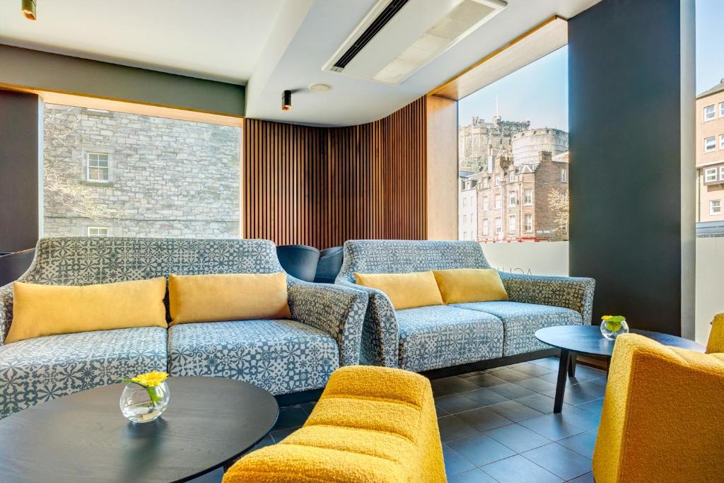 Posezení v ubytování Apex City of Edinburgh Hotel