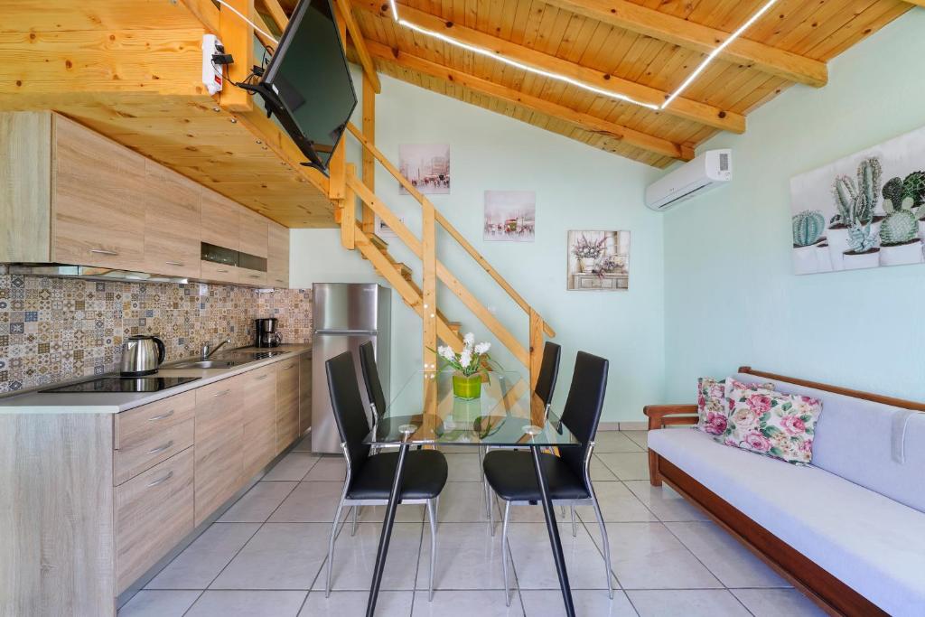 A kitchen or kitchenette at Georgios House