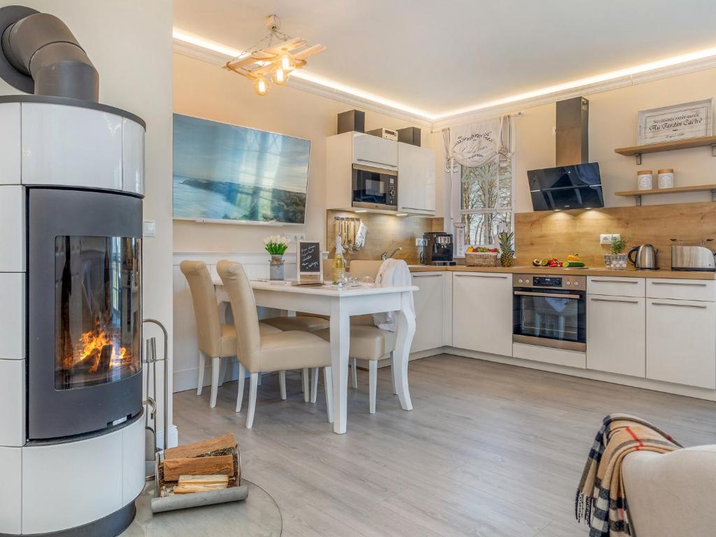 Kuchyň nebo kuchyňský kout v ubytování Villa Strandblick Zingst