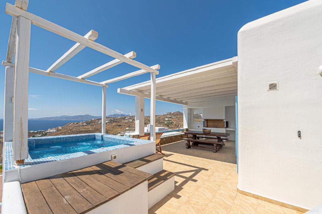 Manolia View Mykonos - Villa Met Buitenhydro-massa En Uitzicht Op Zee