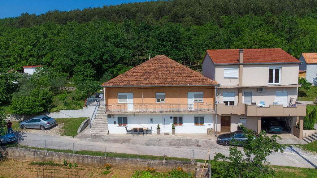 Budova, kde se apartmán nachází