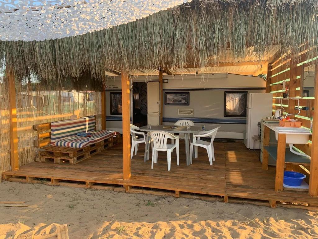 Gambar di galeri bagi Beach hub caravans Gradina di Chernomorets