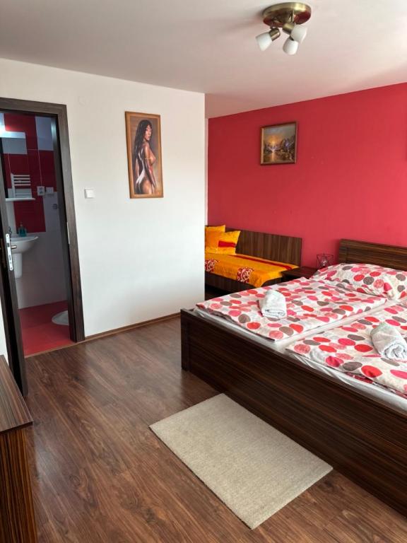 Postel nebo postele na pokoji v ubytování Chata Zemplin