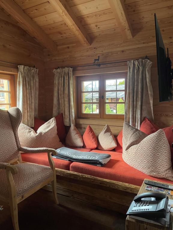 Posezení v ubytování Hotel Maier zum Kirschner