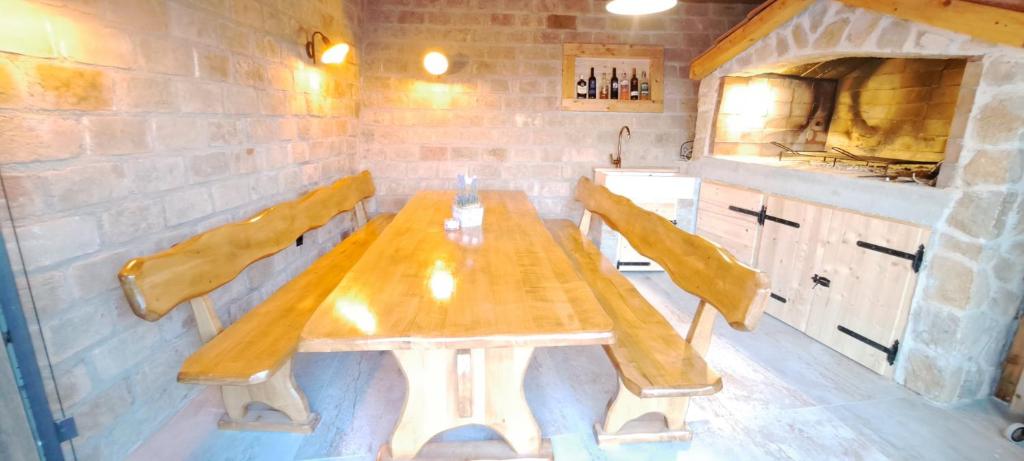 Kuchyň nebo kuchyňský kout v ubytování Apartmani Darko