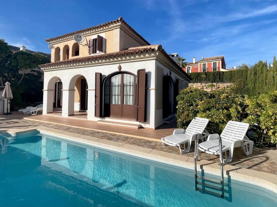 Villas Villa Deluxe,white beach,mountains en Finestrat, Comunidad Valenciana