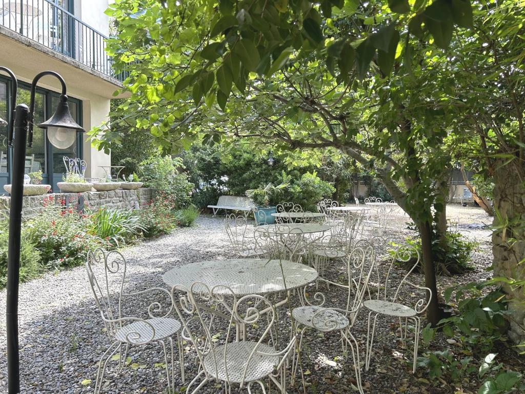 La Villa Carcassonne, Chambres d hôtes, B&B, face à la Cité Médiévale - 12