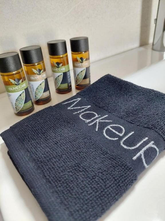 Electra Villa & Pool Studios - 8