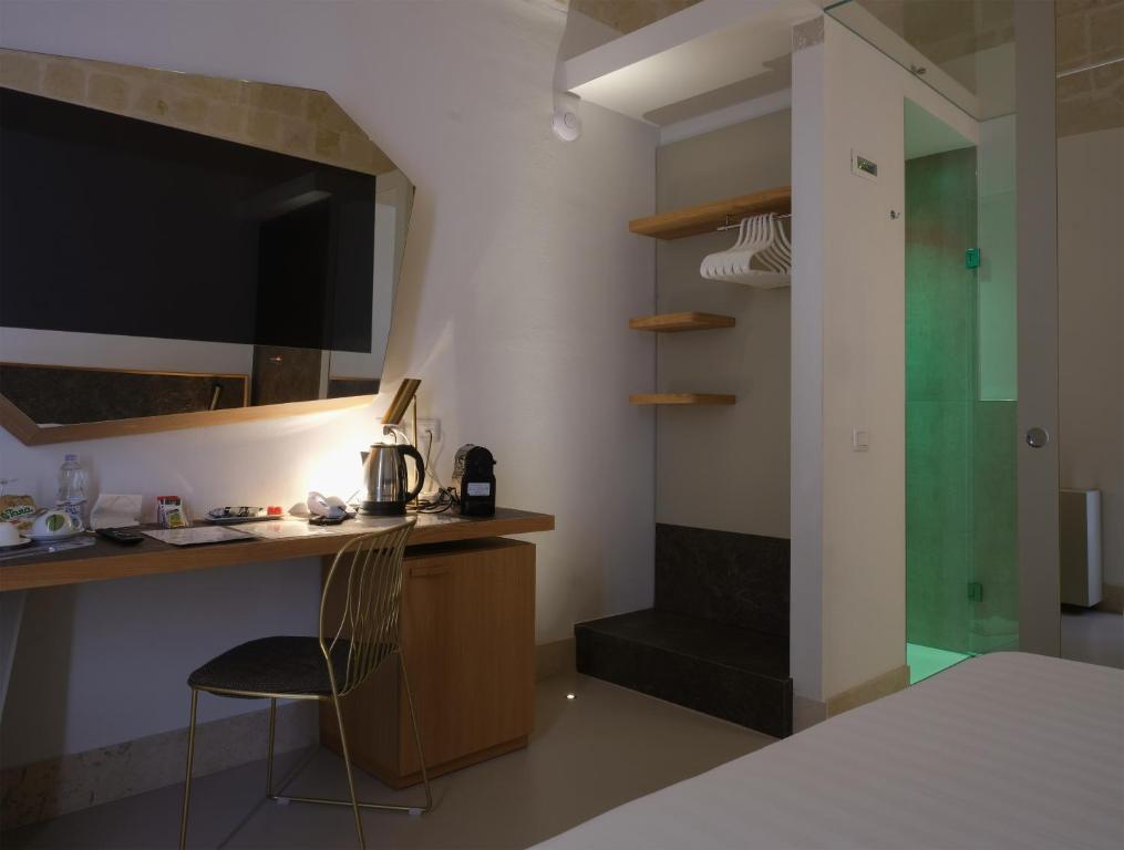 Euvodia Luxury Rooms - 12