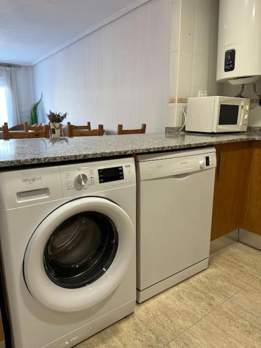 Kuchyň nebo kuchyňský kout v ubytování NUEVO Apartamento en Jávea
