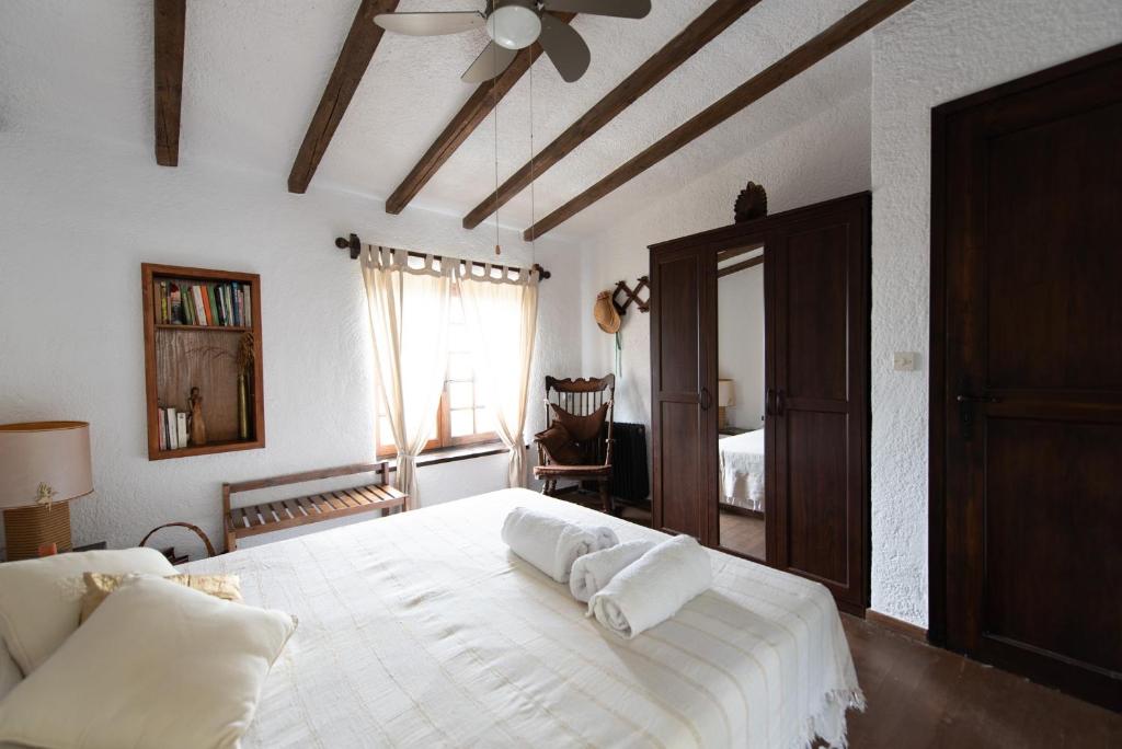 Postel nebo postele na pokoji v ubytování Villa VERA - private villa for 8 guests with pool