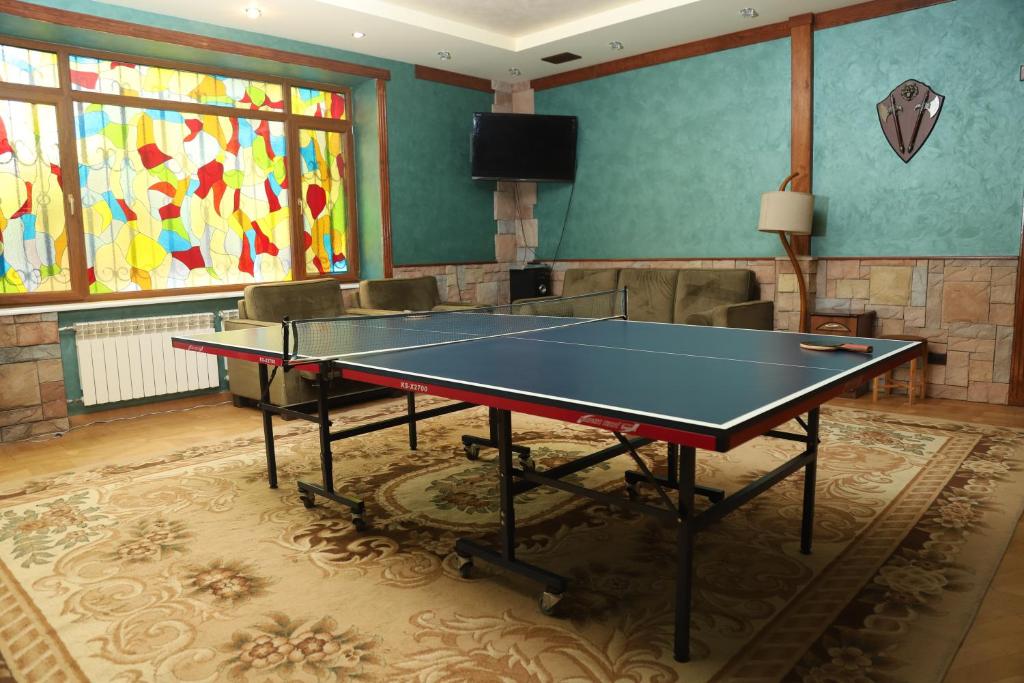 Stolní tenis v ubytování Eriks guest house nebo okolí