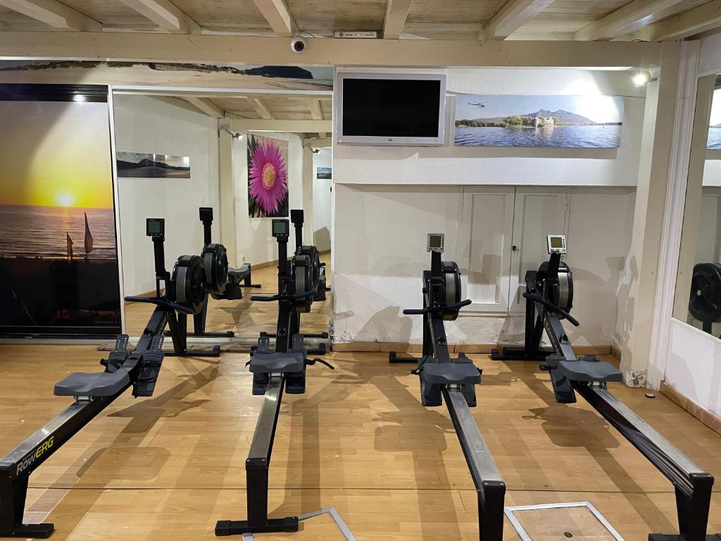 Fitness centrum a/nebo fitness zařízení v ubytování Hotel Il Gioiello