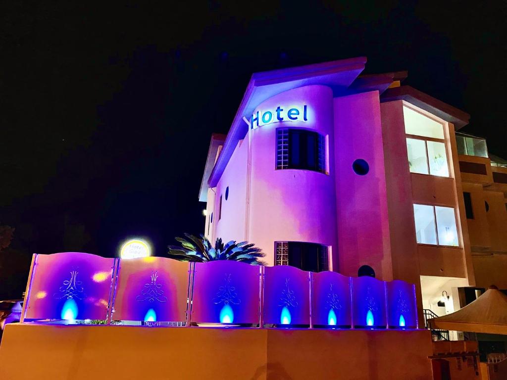 Budova, kde se hotel nachází