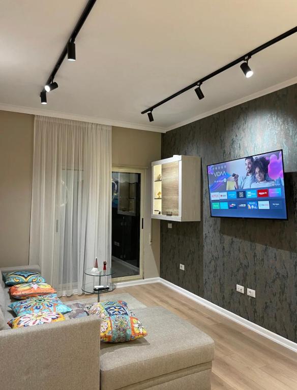 Middle Center Gallery 2 Skanderbeg Square - Image 1