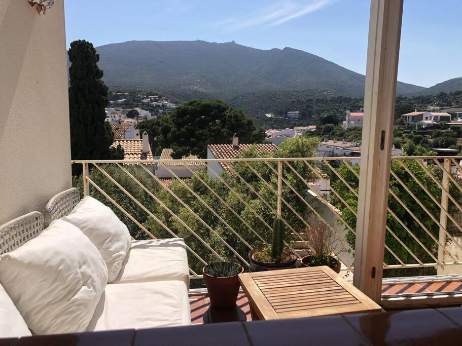 Fotografia z galérie ubytovania Casa Adela /Terraza/5m playa / Aire acondicionado v destinácii Cadaqués