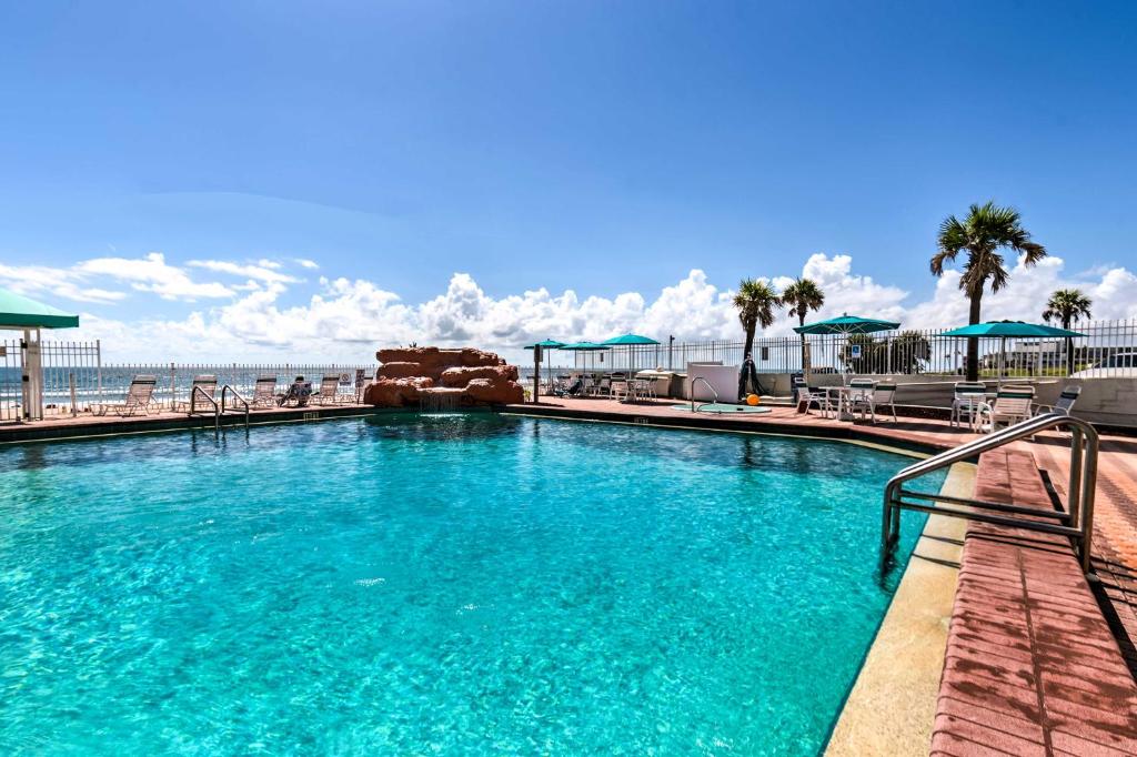 Daytona Beach Studio with Ocean and Pool Access!، دايتونا بيتش – أحدث أسعار  2024