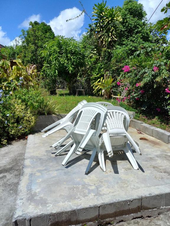 Reposante et charme d'antan, Gourbeyre (updated prices 2024)