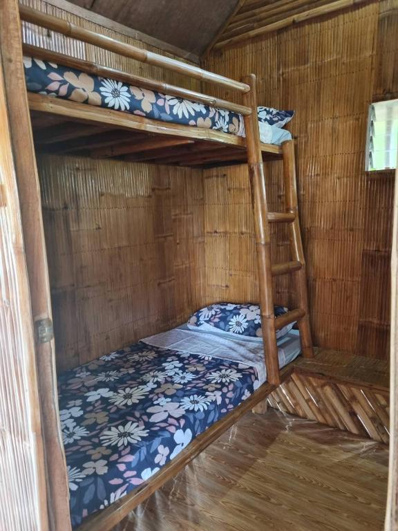 Postel nebo postele na pokoji v ubytování Aikaterinis