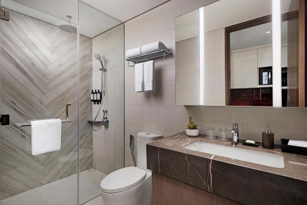 Vannituba majutusasutuses Somerset Central Salcedo Makati