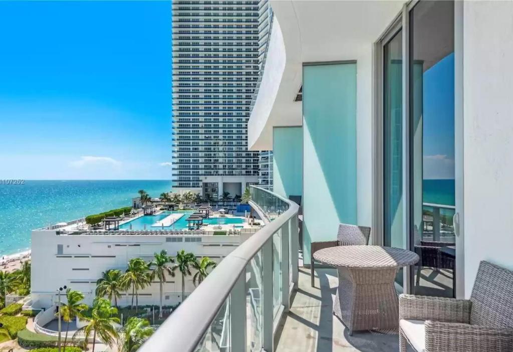 Lux Unit Beachfront 1BD/1BA at Hyde Beach Resort, Hollywood (updated