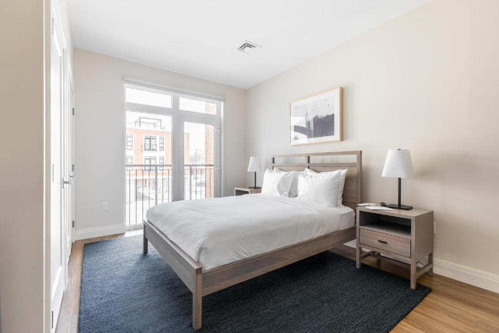 Apartment Furnished Studio in Newton Near MBTA Parks, USA