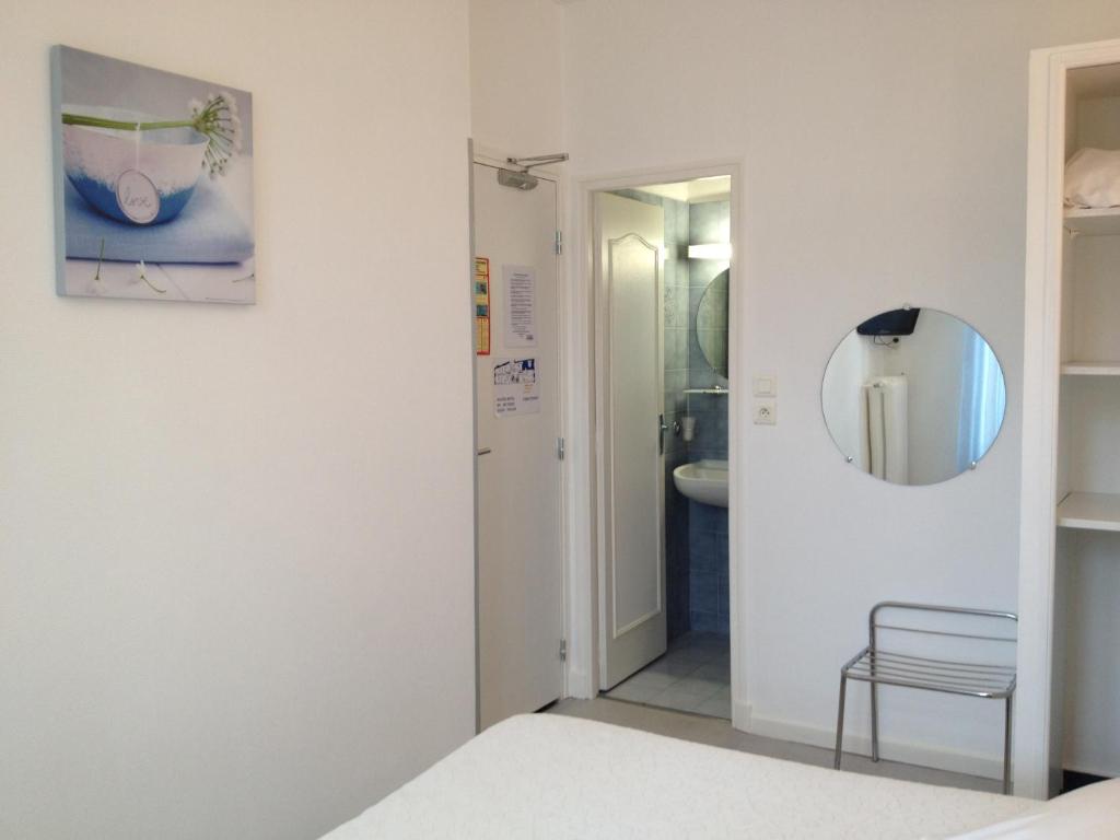 Fotografie z fotogalerie ubytování Au Nouvel Hôtel v destinaci Toulon