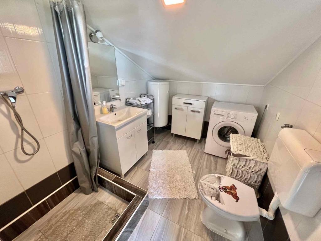 Fotografie z fotogalerie ubytování Apartment in Grizane 41596 v destinaci Grižane