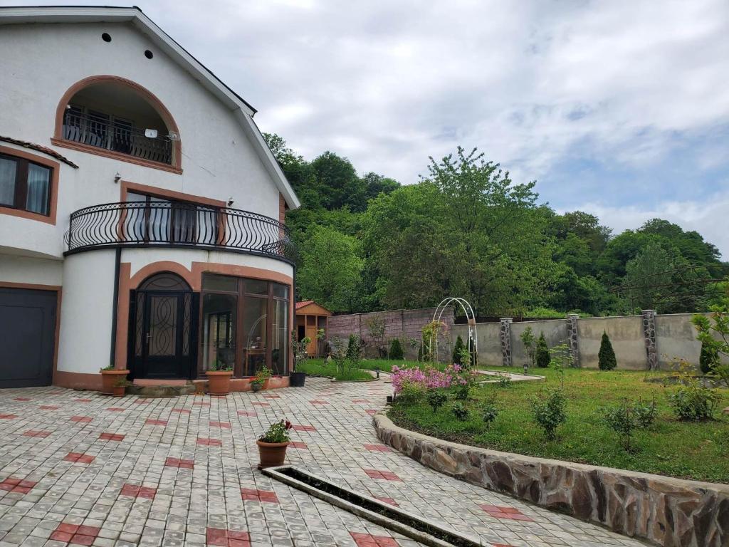 Zahrada ubytování DIOSKURIA BORJOMi