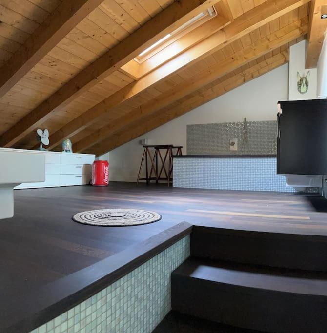 Kuchyň nebo kuchyňský kout v ubytování Villa Anna Onno Lake Como
