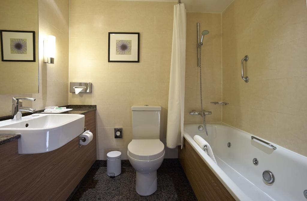 The Rembrandt - Resim 19