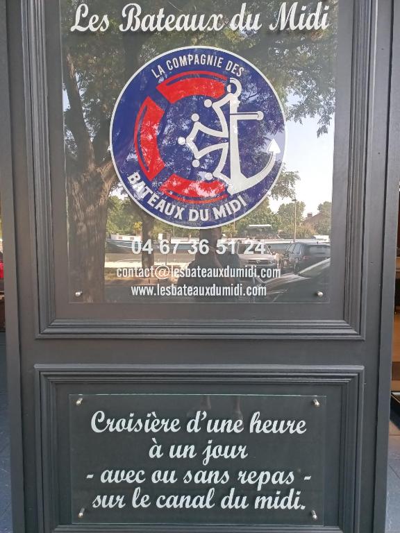 Certifikát, ocenenie alebo iný dokument vystavený v ubytovaní Très belle vue Canal du Midi