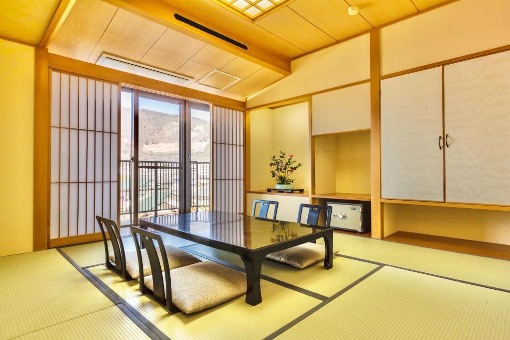 Posezení v ubytování Japanese Onsen Ryokan Kohakuen