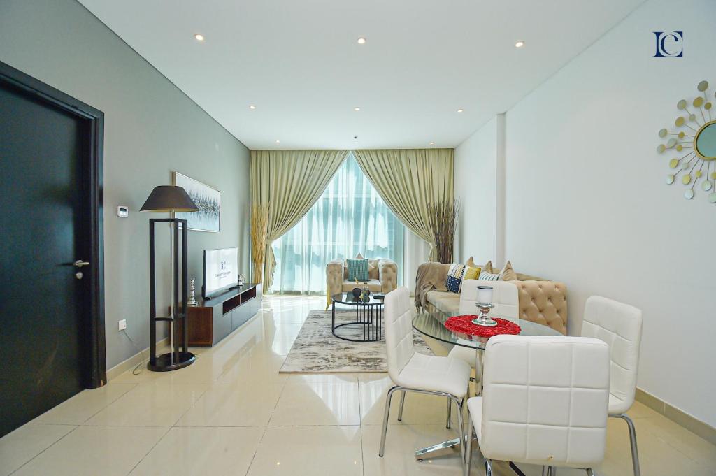 Fotografie z fotogalerie ubytování Luxury Escapes - Brand New 1BR in Dubai Marina - Yacht Bay v Dubaji