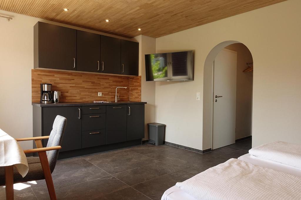 Weinhof Hornstein - Appartements - 湖景一室公寓