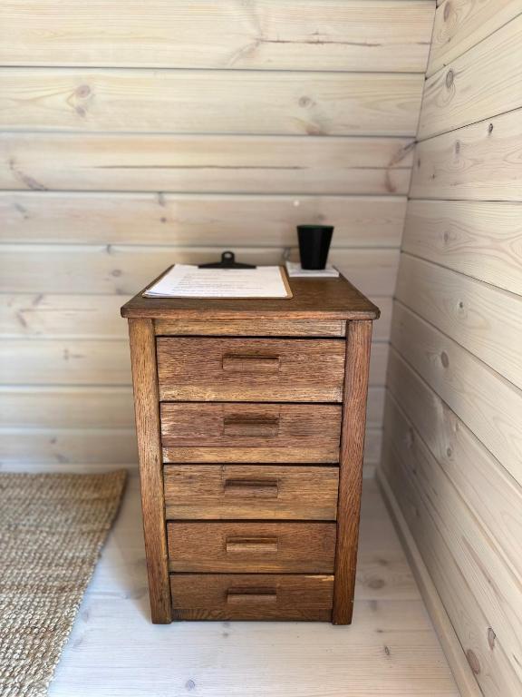 Fotografie z fotogalerie ubytování LODGE, een super knus tiny house, nabij vaarwater en haven! v destinaci Belt-Schutsloot