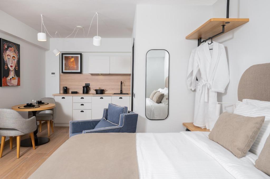 Casa di Gaga Luxury Suites - 4