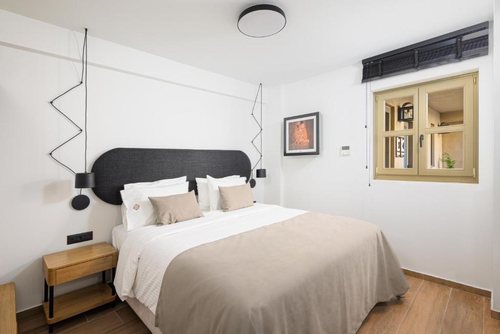 Casa di Gaga Luxury Suites - 11