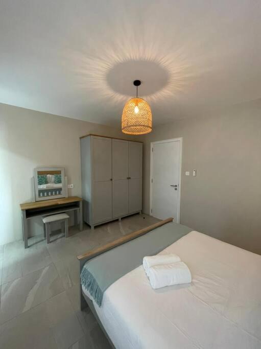 Postel nebo postele na pokoji v ubytování Bois Mapou Self Catering Apartments Unit 202