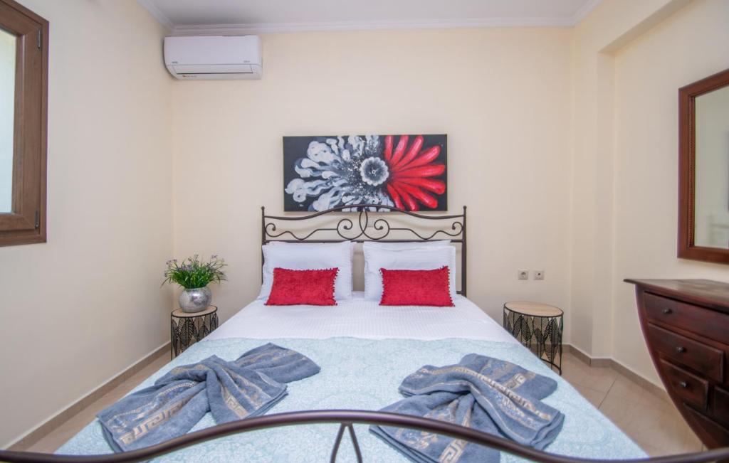 Postel nebo postele na pokoji v ubytování Green Lagoon Villa by "elite"