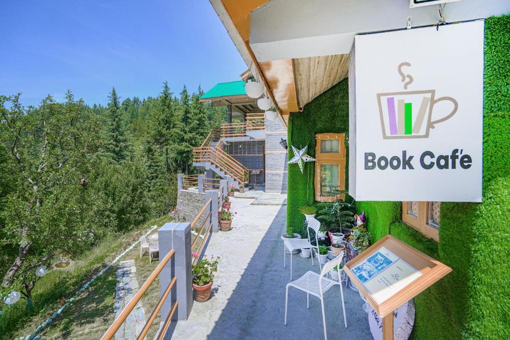 Certifikát, hodnocení, plakát nebo jiný dokument vystavený v ubytování SaffronStays Kesar Villa, Manali - beautiful villa amidst an apple orchard - All clear roads